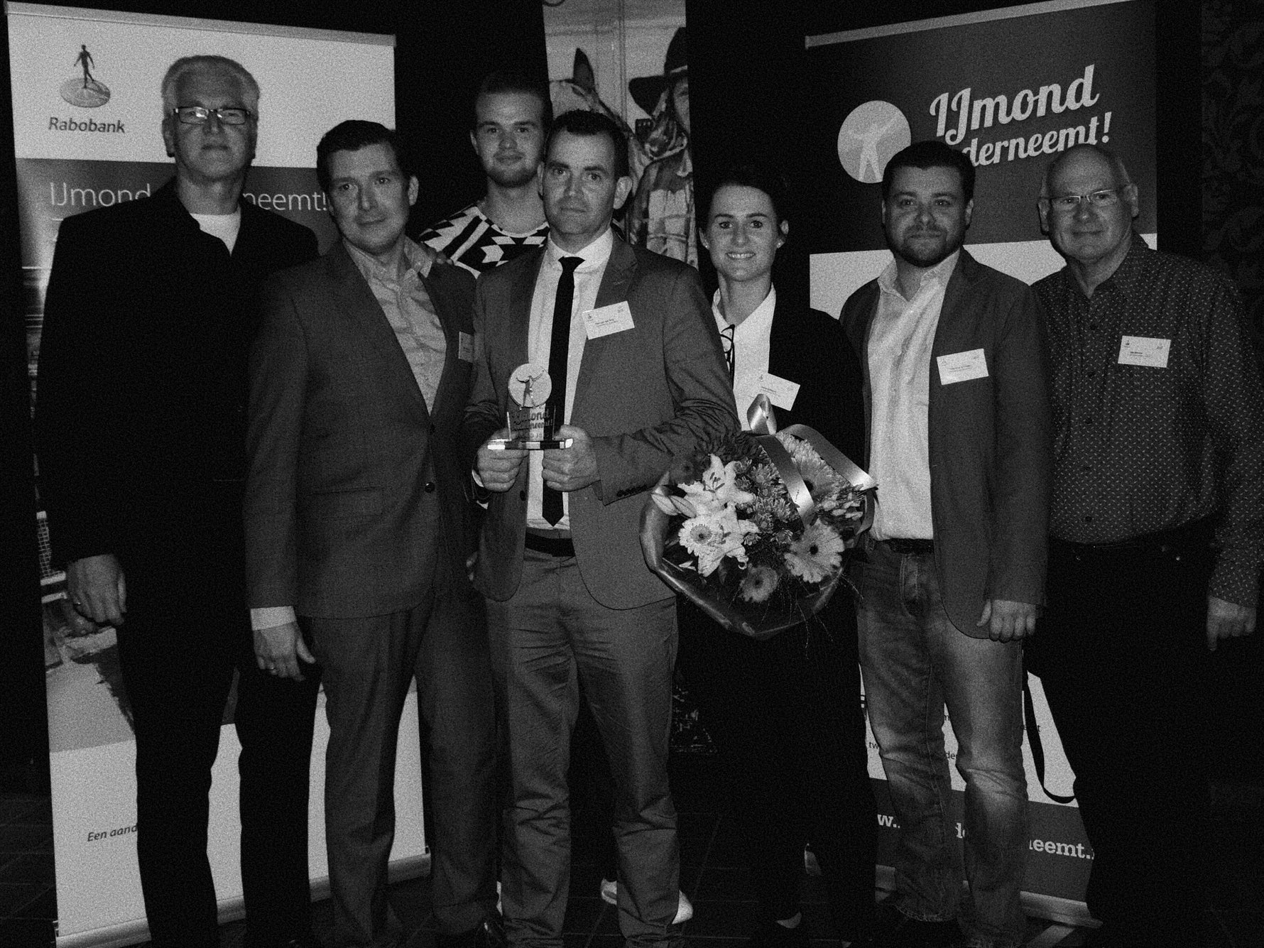 Oud eigenaren van Bamboo Import: Pim van der Eng, Sandra Bonne en Stephane Schroder winnen ijmond onderneemt Award