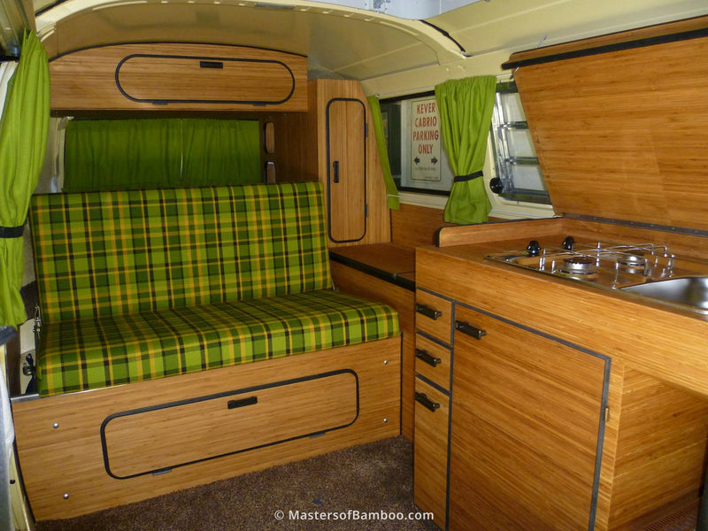 camper interieur van bamboe platen